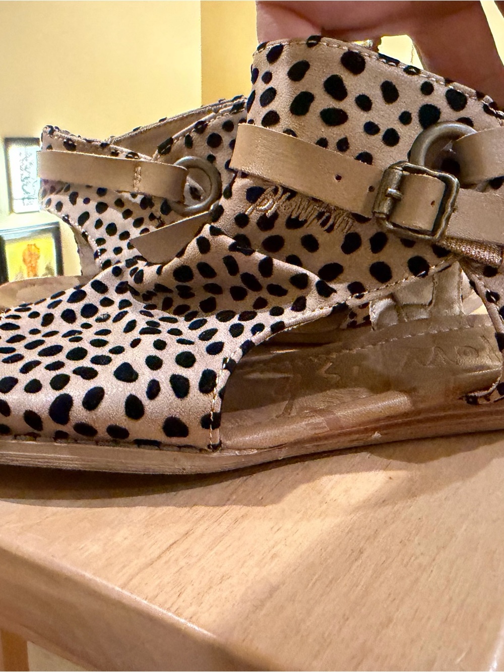 Women’s Tan Leopard Print Open-Toe Sandals